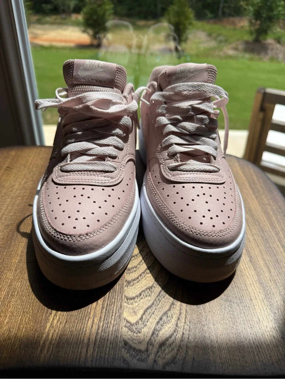 Nike low top